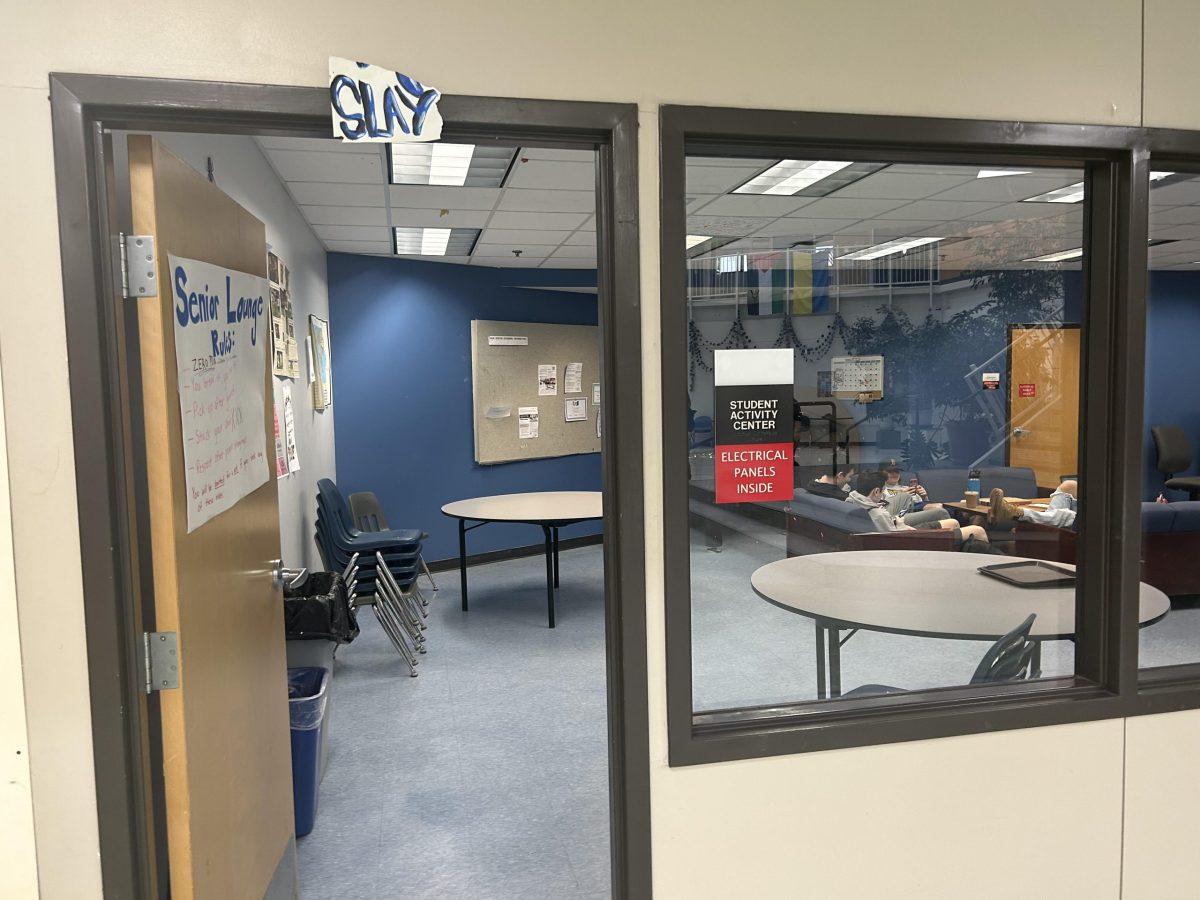 Senior Lounge, a Privilege Worthy of Respect